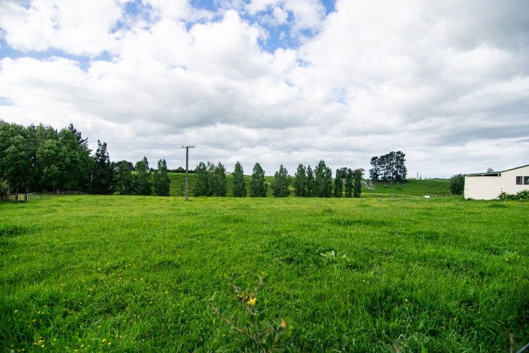 Photo of property in 293 Koputarao Road, Koputaroa, Shannon, 5575