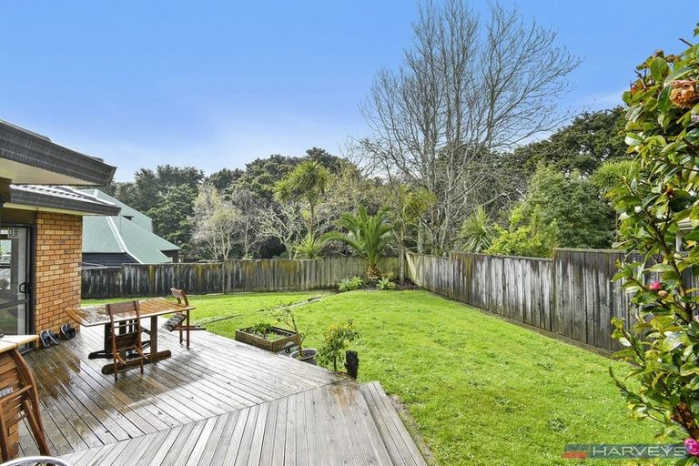 Photo of property in 28 Lemonwood Place, The Gardens, Auckland, 2105