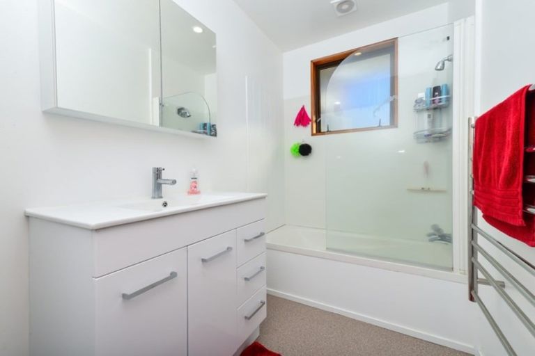 Photo of property in 10 Aintree Street, Nawton, Hamilton, 3200