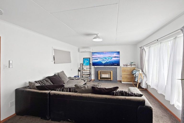 Photo of property in 32 Norfolk Street, Wainuiomata, Lower Hutt, 5014