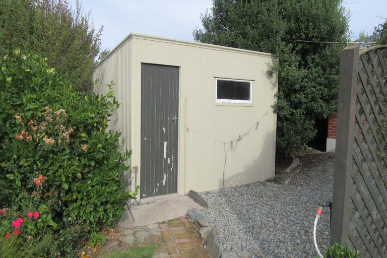 Photo of property in 11 Holmes Street, Waimate, 7924