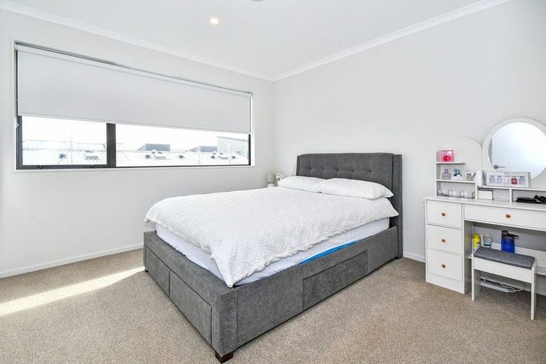 Photo of property in 39 Periko Way, Takanini, 2112