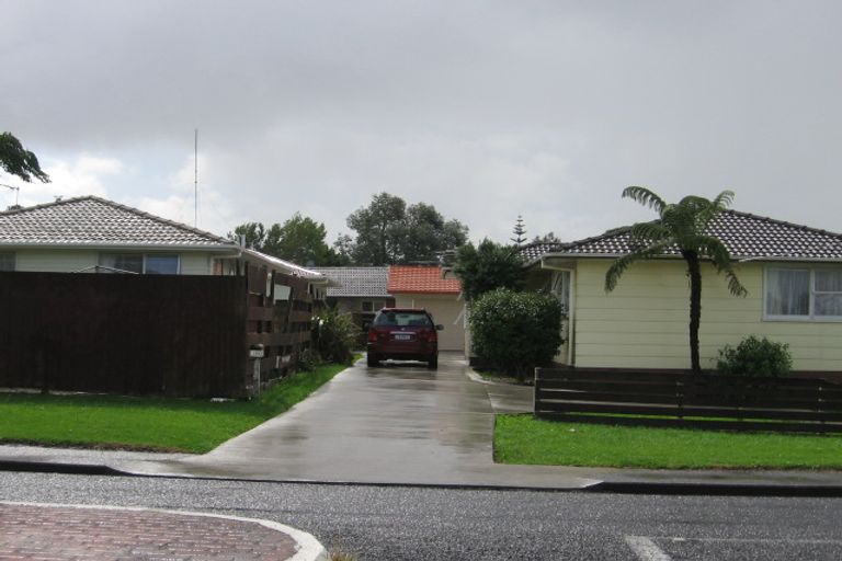 Photo of property in 128 Universal Drive, Henderson, Auckland, 0610
