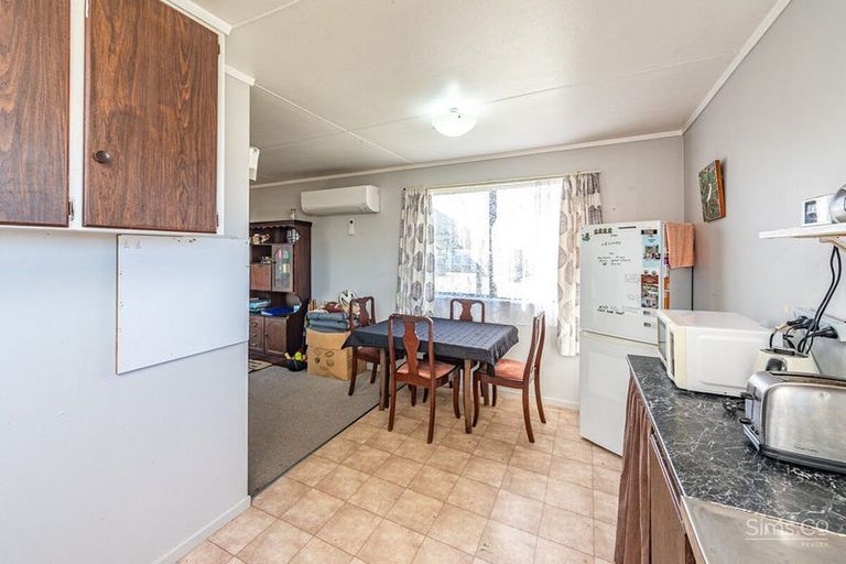 Photo of property in 38 Tongariro Street, Castlecliff, Wanganui, 4501