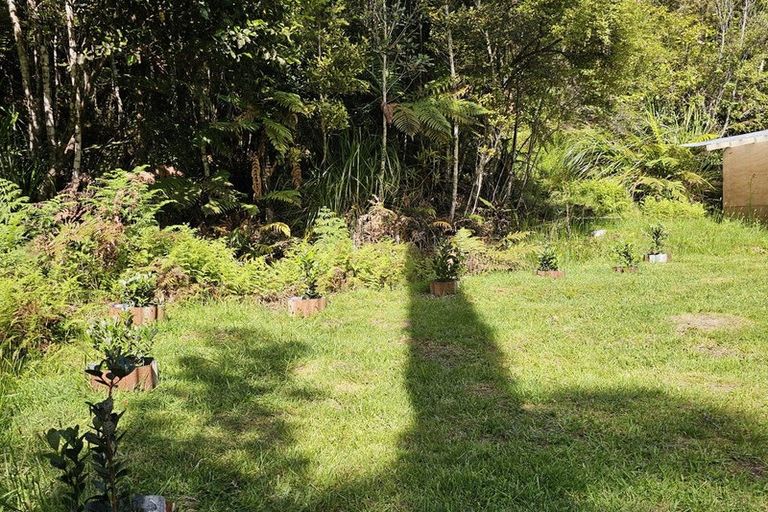 Photo of property in 215 Clifton Road, Kaiata, Greymouth, 7805