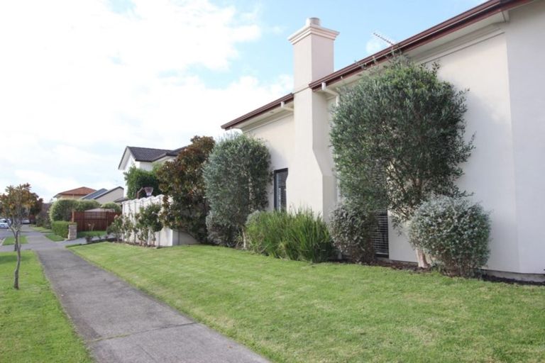 Photo of property in 18 Janway Avenue, Flat Bush, Auckland, 2016