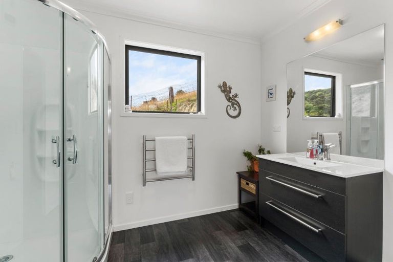 Photo of property in 1420 Taieri Mouth Road, Taieri Mouth, Brighton, 9091