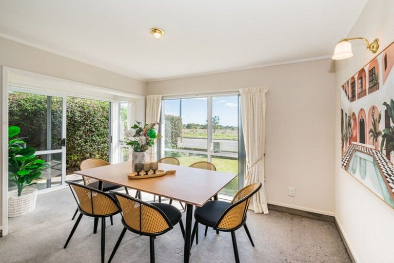 Photo of property in 300 Manly Street, Paraparaumu Beach, Paraparaumu, 5032