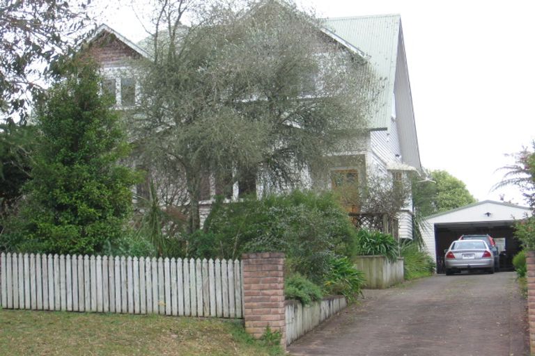 Photo of property in 8 Ridout Street, Maeroa, Hamilton, 3200