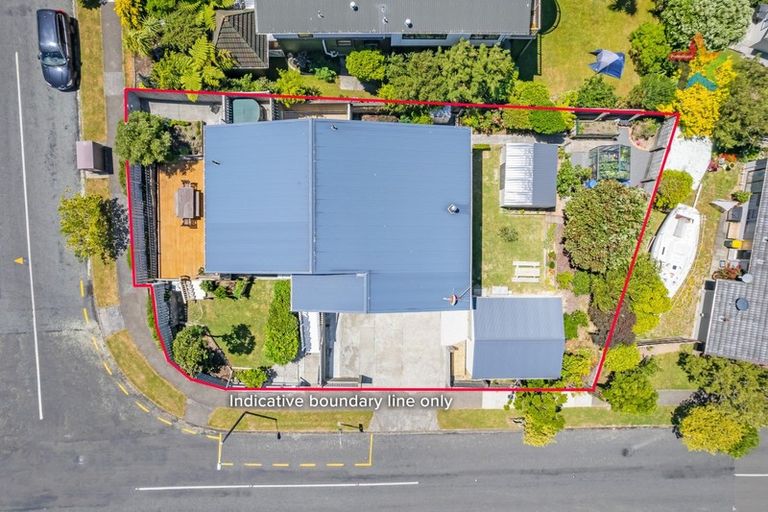 Photo of property in 4 Protea Street, Maungaraki, Lower Hutt, 5010