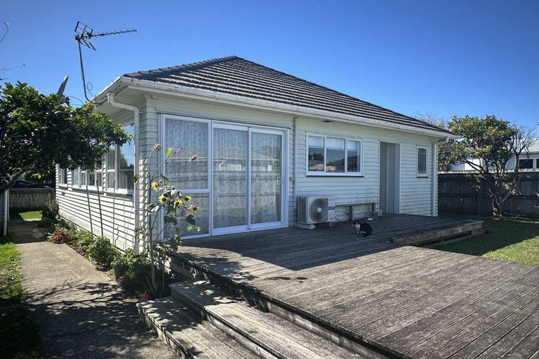 Photo of property in 53a Strange Street, Waitara, 4320