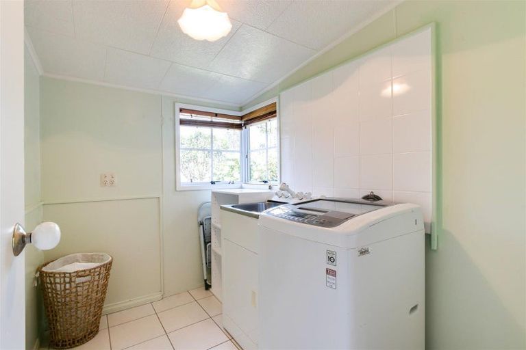 Photo of property in 5 Gow Avenue, Haumoana, 4102