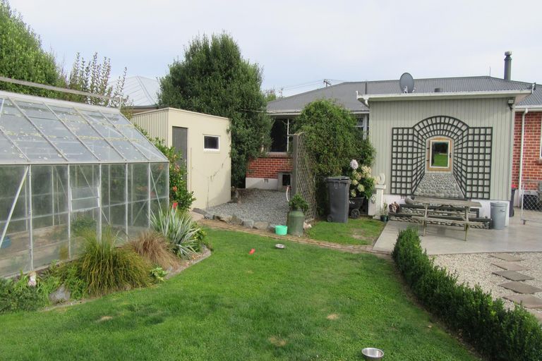 Photo of property in 11 Holmes Street, Waimate, 7924