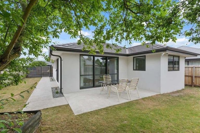 Photo of property in 11 Carlsen Street, Burwood, Christchurch, 8083