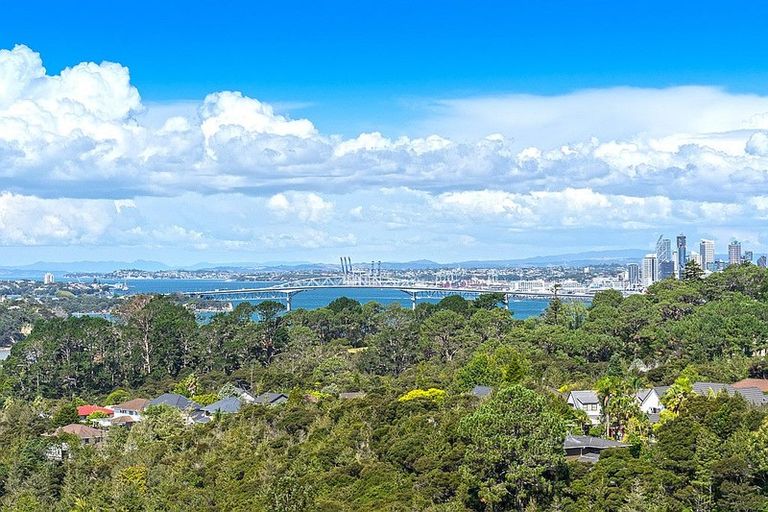 Photo of property in 42 Onetaunga Road, Chatswood, Auckland, 0626