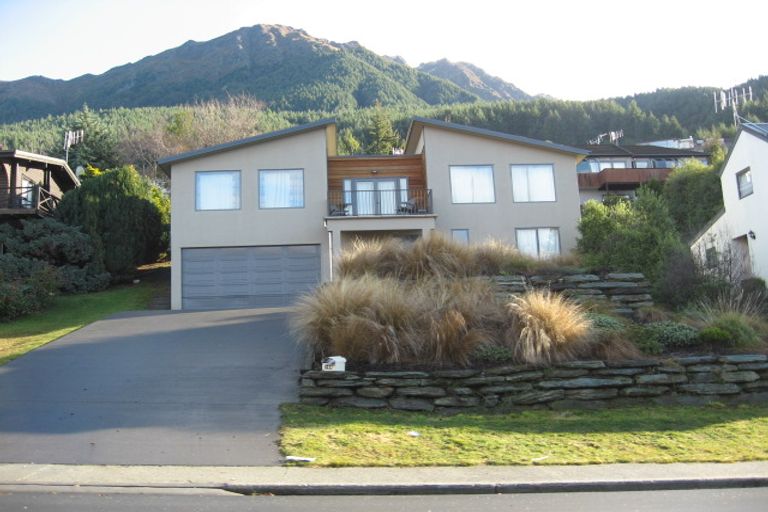 Photo of property in 144 Fernhill Road, Fernhill, Queenstown, 9300