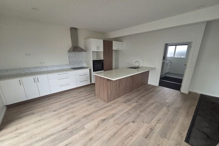 Photo of property in 5 Kawaka Street, Riccarton, Christchurch, 8041