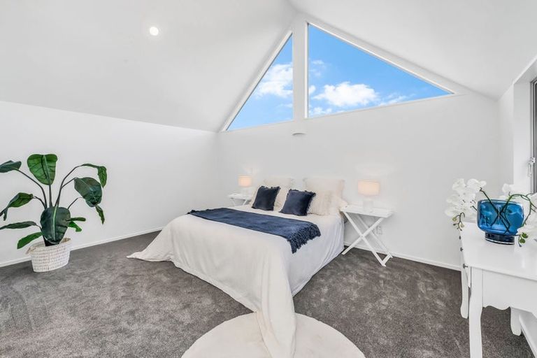 Photo of property in 4/1010 Colombo Street, St Albans, Christchurch, 8014