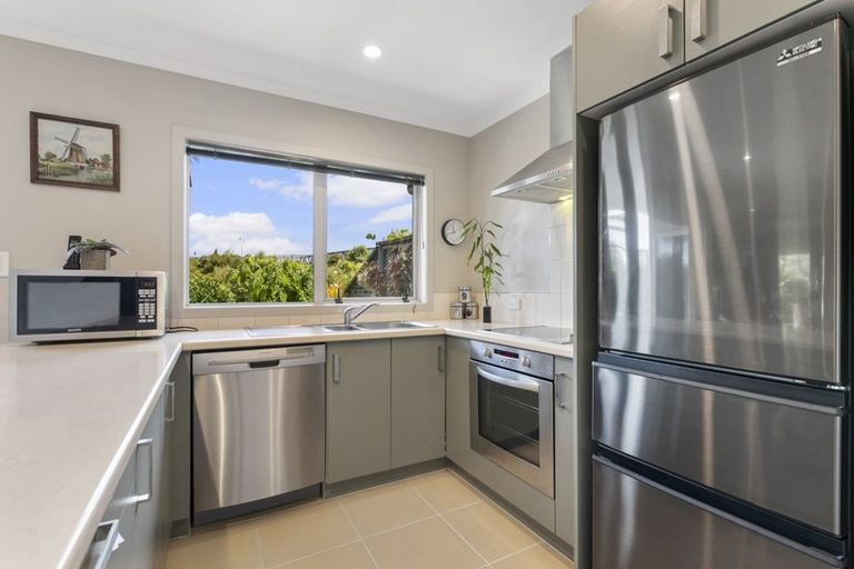 Photo of property in 21 Bridgewater Way, Pyes Pa, Tauranga, 3112