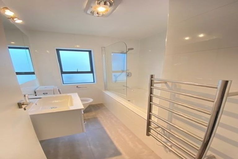 Photo of property in 46 Makamaka Lane, Albany Heights, Auckland, 0632