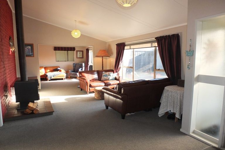 Photo of property in 60 Nash Parade, Foxton Beach, Foxton, 4815