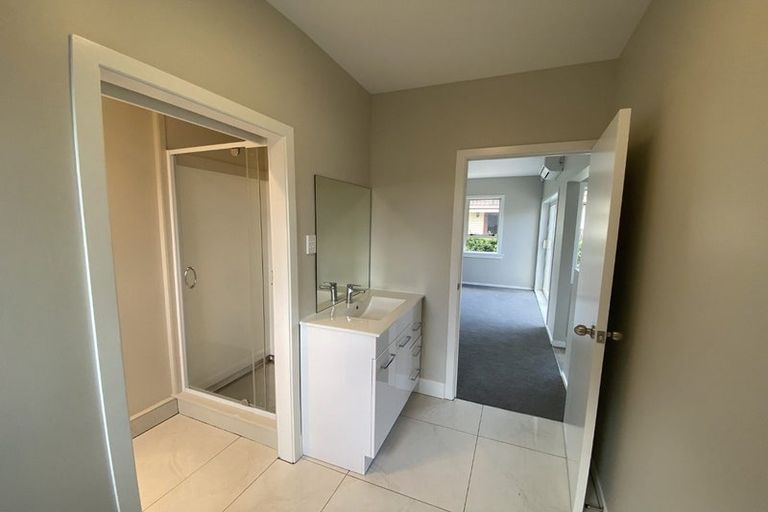 Photo of property in 1/23 Hamilton Road, Papatoetoe, Auckland, 2025