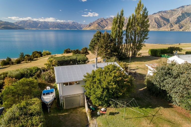 Photo of property in 246 Lakeview Terrace, Lake Hawea, 9382