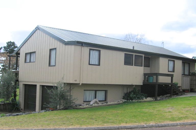 Photo of property in 42 Pleasant Place, Pauanui, Hikuai, 3579