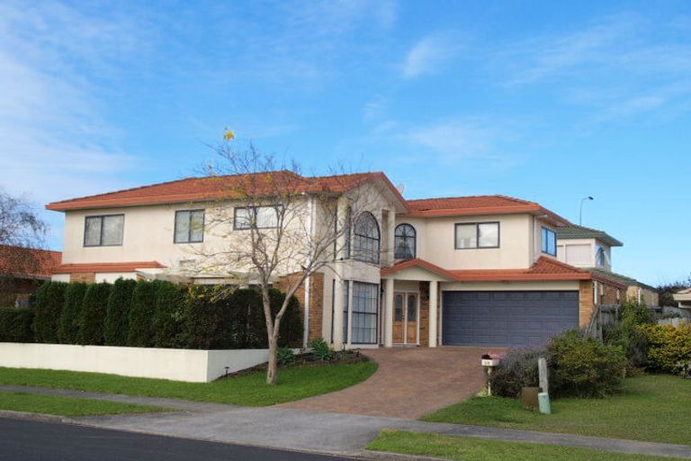 Photo of property in 24 Ambleside Drive, Northpark, Auckland, 2013