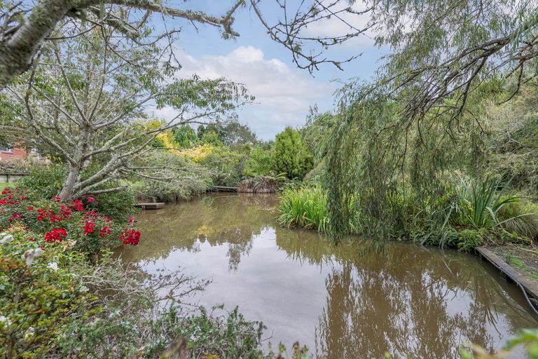 Photo of property in 165 Valley Road, Waimauku, 0881