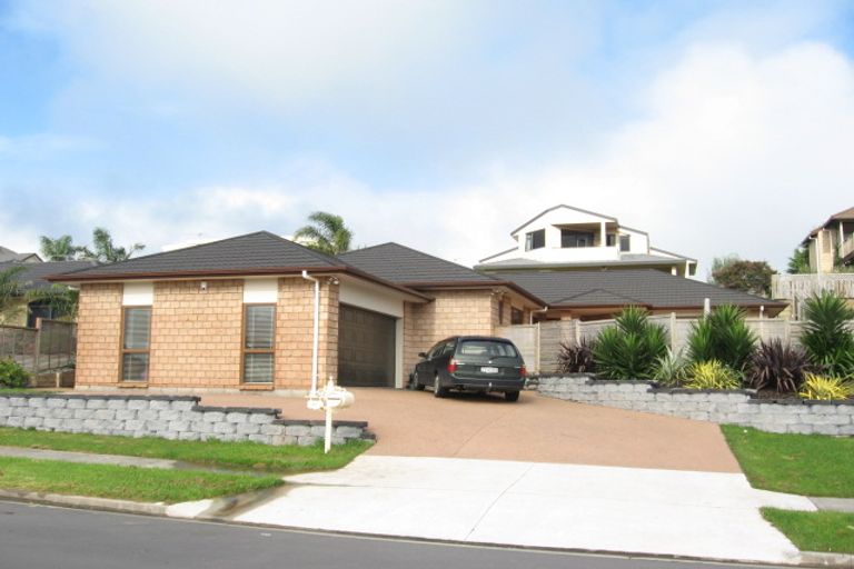Photo of property in 41 Mt Lebanon Crescent, The Gardens, Auckland, 2105