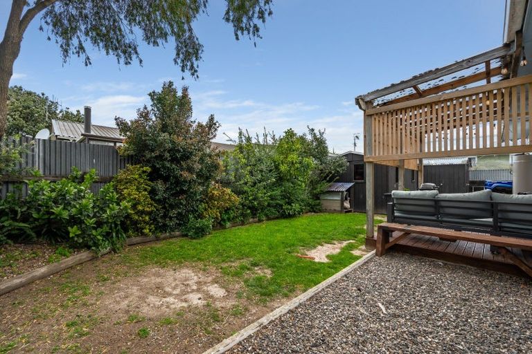 Photo of property in 28 Neal Crescent, Onekawa, Napier, 4110