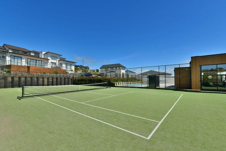 Photo of property in 6 Parkview Drive, Gulf Harbour, Whangaparaoa, 0930