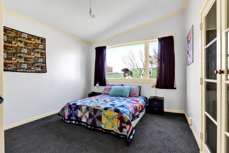 Photo of property in 10 Tauranga-a-ika Street, Manaia, 4612