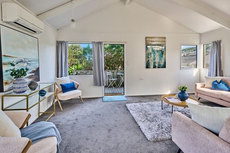 Photo of property in 6 Trent Street, Island Bay, Wellington, 6023