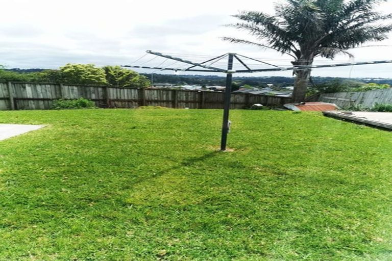 Photo of property in 74 Hetherington Road, Ranui, Auckland, 0612