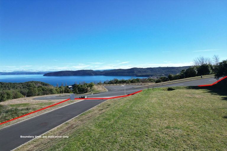 Photo of property in 1 Sparrowhawk Way, Kinloch, Taupo, 3377