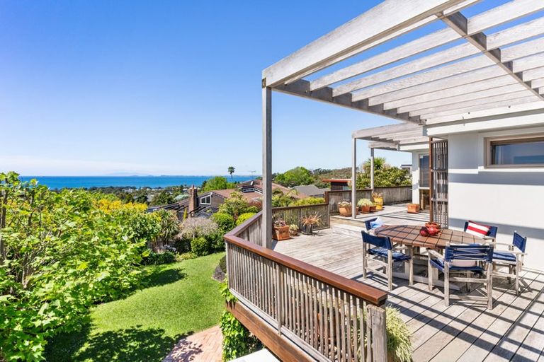 Photo of property in 9a Braemar Road, Castor Bay, Auckland, 0620