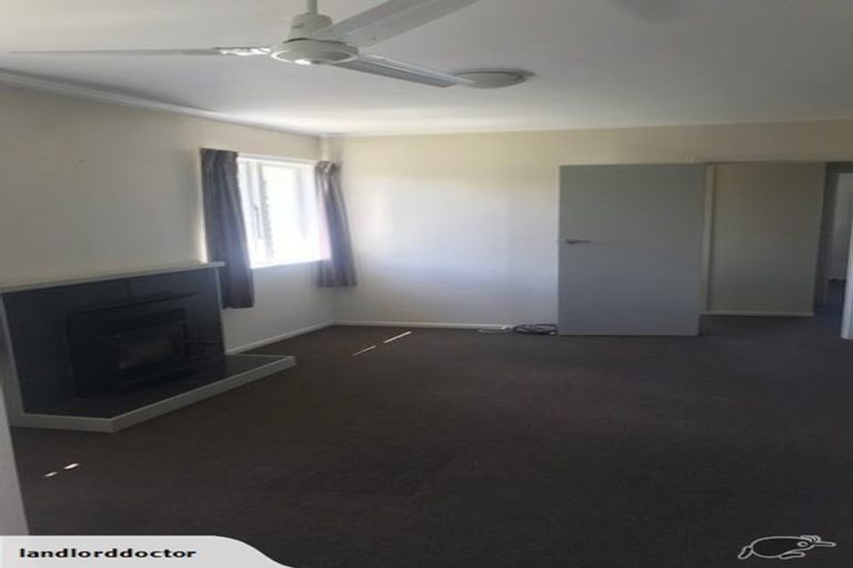Photo of property in 1/58 Cargill Street, Papakura, 2110