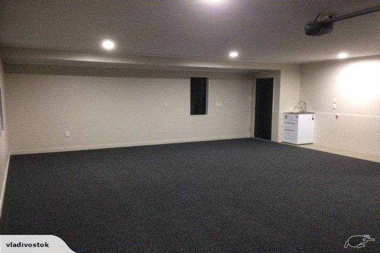 Photo of property in 32 Hastings Place, Hamilton Lake, Hamilton, 3204