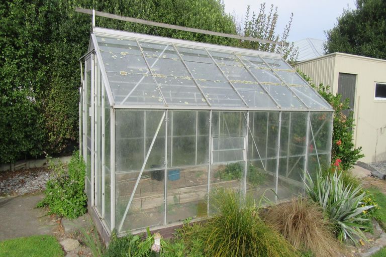 Photo of property in 11 Holmes Street, Waimate, 7924