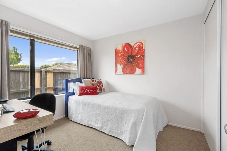 Photo of property in 531a Harewood Road, Harewood, Christchurch, 8051