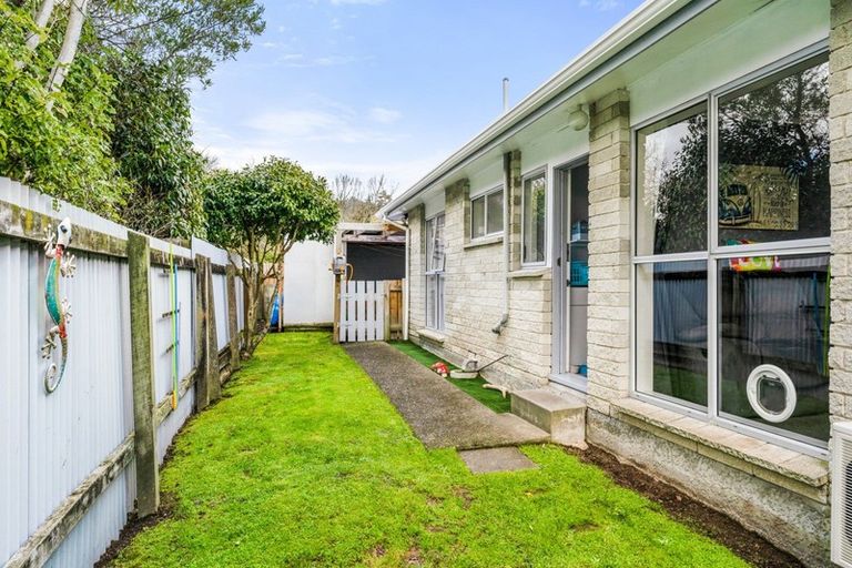 Photo of property in 2/27 Miro Street, Trentham, Upper Hutt, 5018