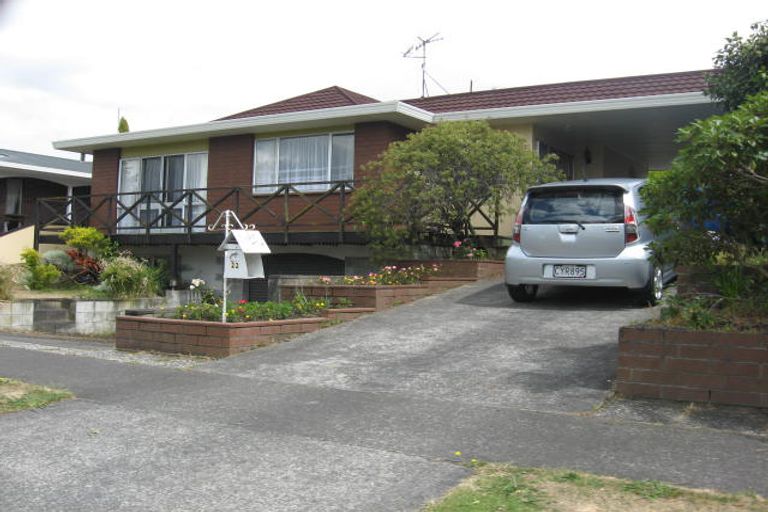 Photo of property in 22 Cedar Crescent, Feilding, 4702