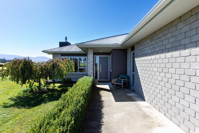 Photo of property in 11 Adelaide Road, Dannevirke, 4978