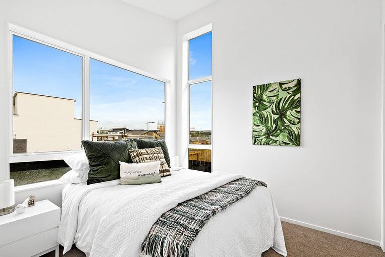 Property details for 19 Matakohe Road, Westgate, Auckland, 0814