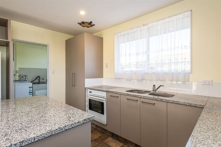 Photo of property in 8a Tamarisk Place, Parklands, Christchurch, 8083