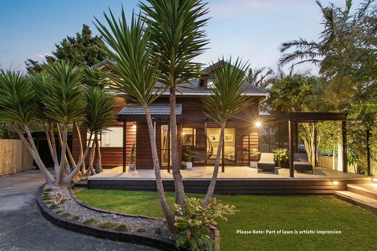 Photo of property in 2/55 Selwyn Crescent, Forrest Hill, Auckland, 0620