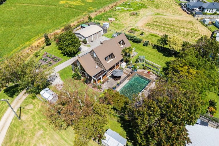 Photo of property in 635 Wainui Road, Wainui, Gisborne, 4010
