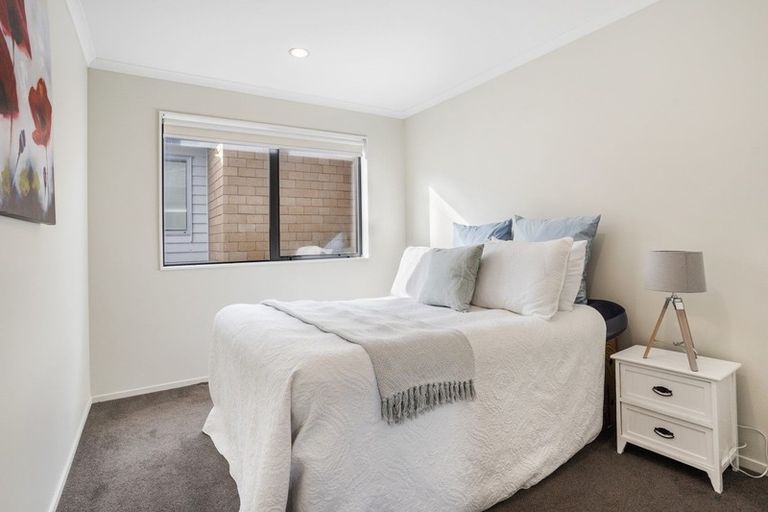 Photo of property in 11 Evelina Lane, Flat Bush, Auckland, 2019